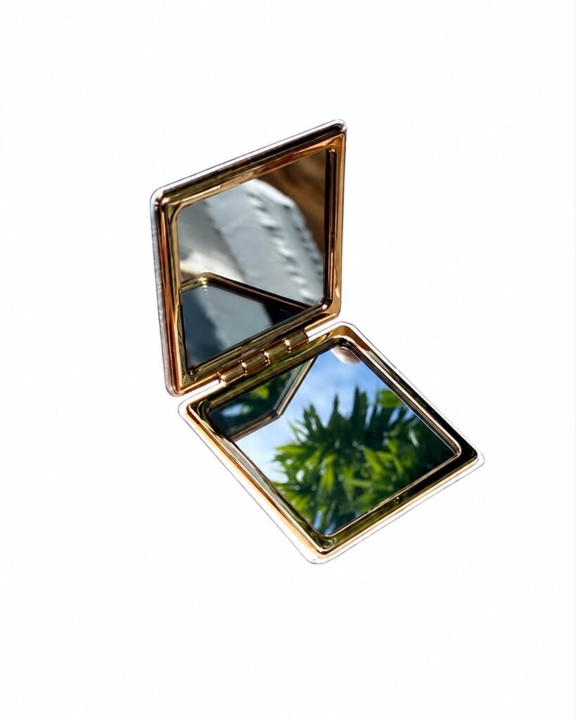 Square Compact Mirror
